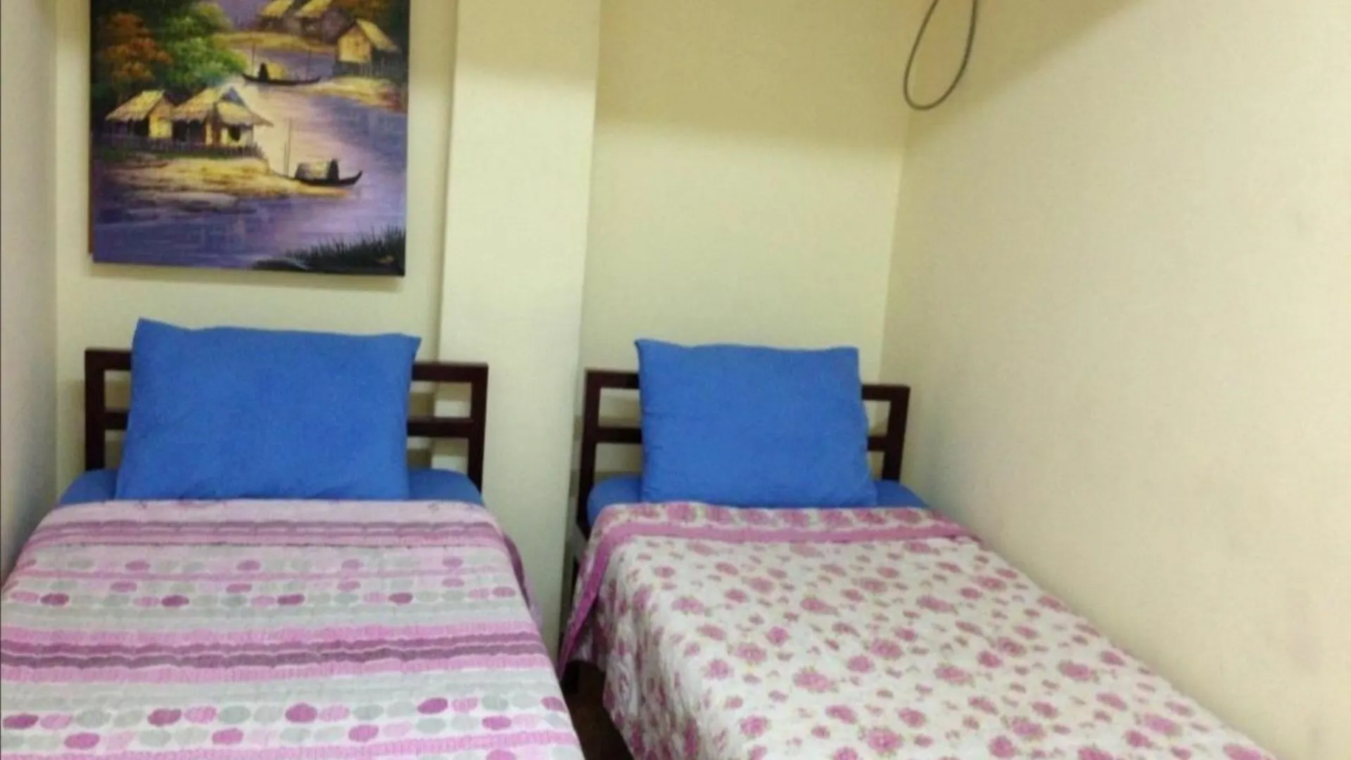 Hninn Si Budget Inn Rangoon Vandrerhjem